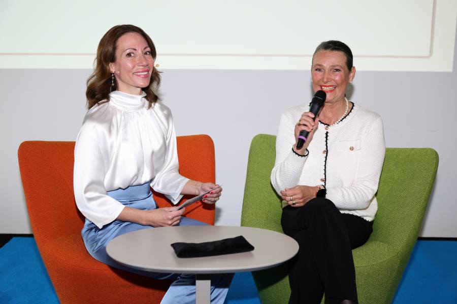 KI Mutmach Event Düsseldorf Thema Datenschutz und Datensicherheit mit der nationalen Expertin Brigitte Jordan.